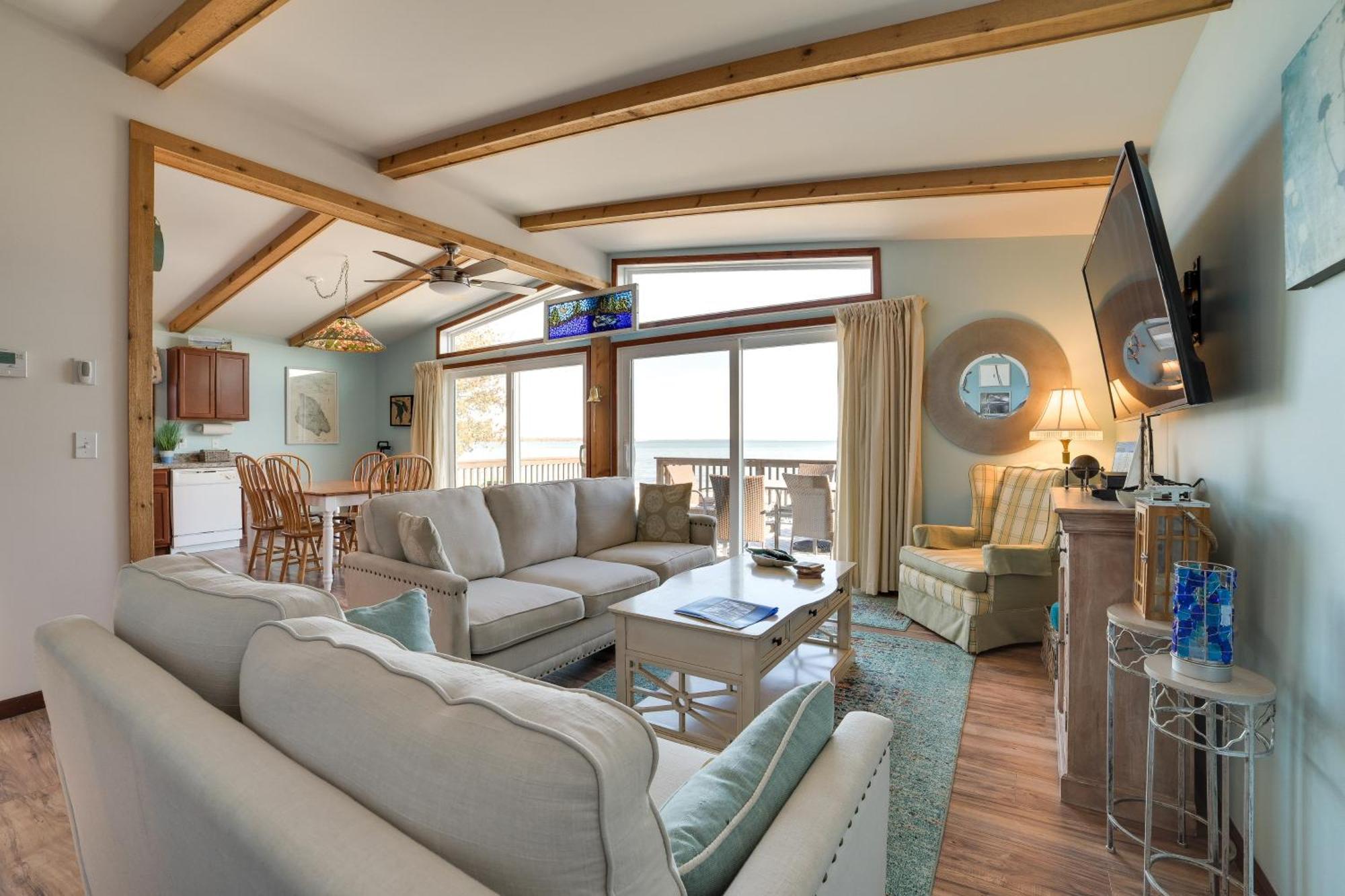 St Ignace Cottage With Deck And Beach On Lake Huron! Evergreen Shores Exterior photo